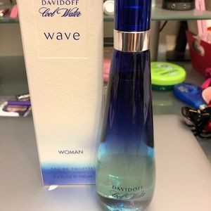 Davidoff Cool Water Waves Women Perfume